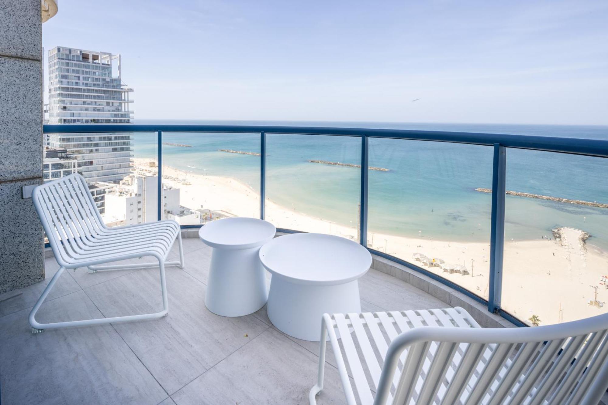 Superb Beachfront Apartments With Shelter By Sea N' Rent Tel Aviv Dış mekan fotoğraf