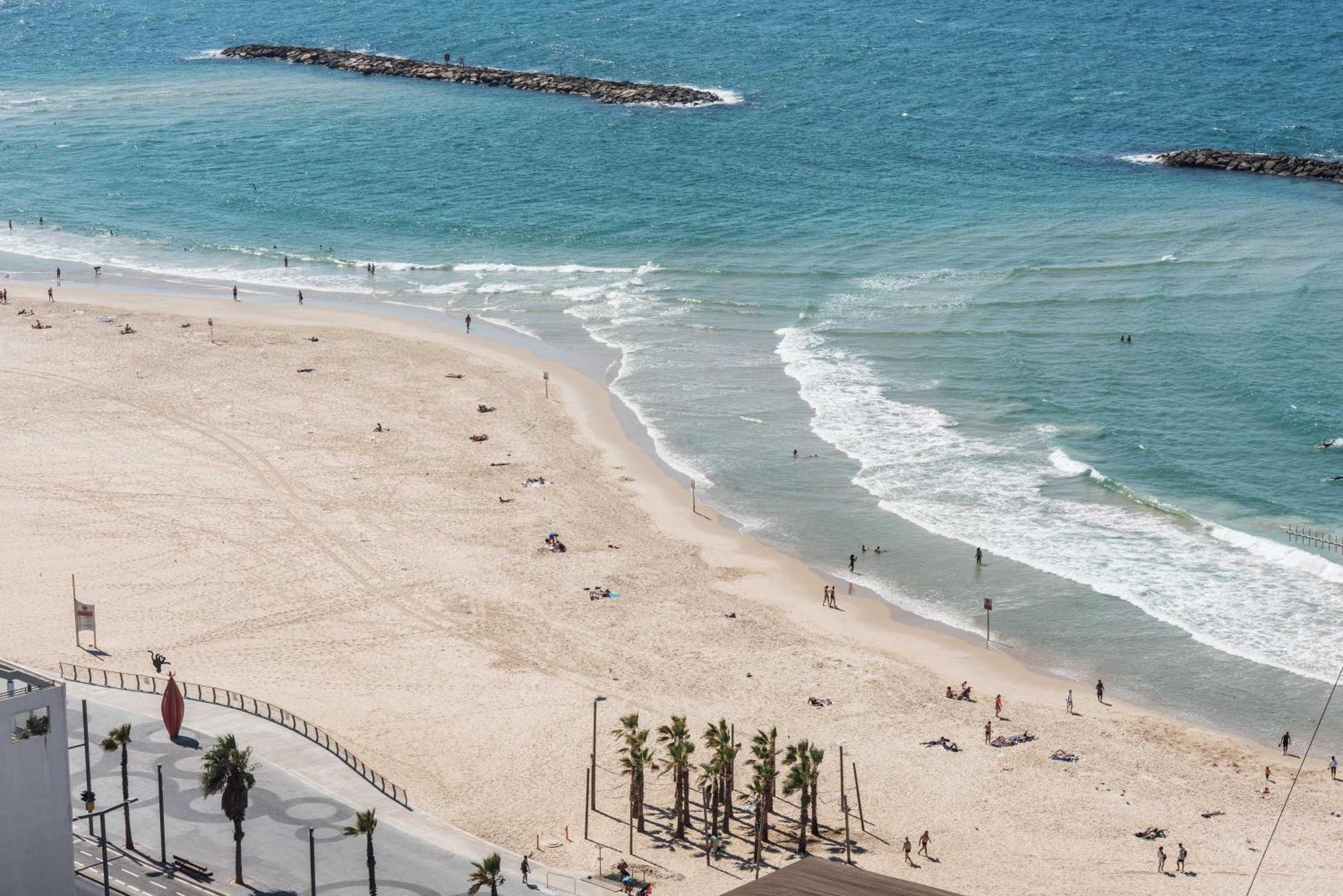 Superb Beachfront Apartments With Shelter By Sea N' Rent Tel Aviv Oda fotoğraf